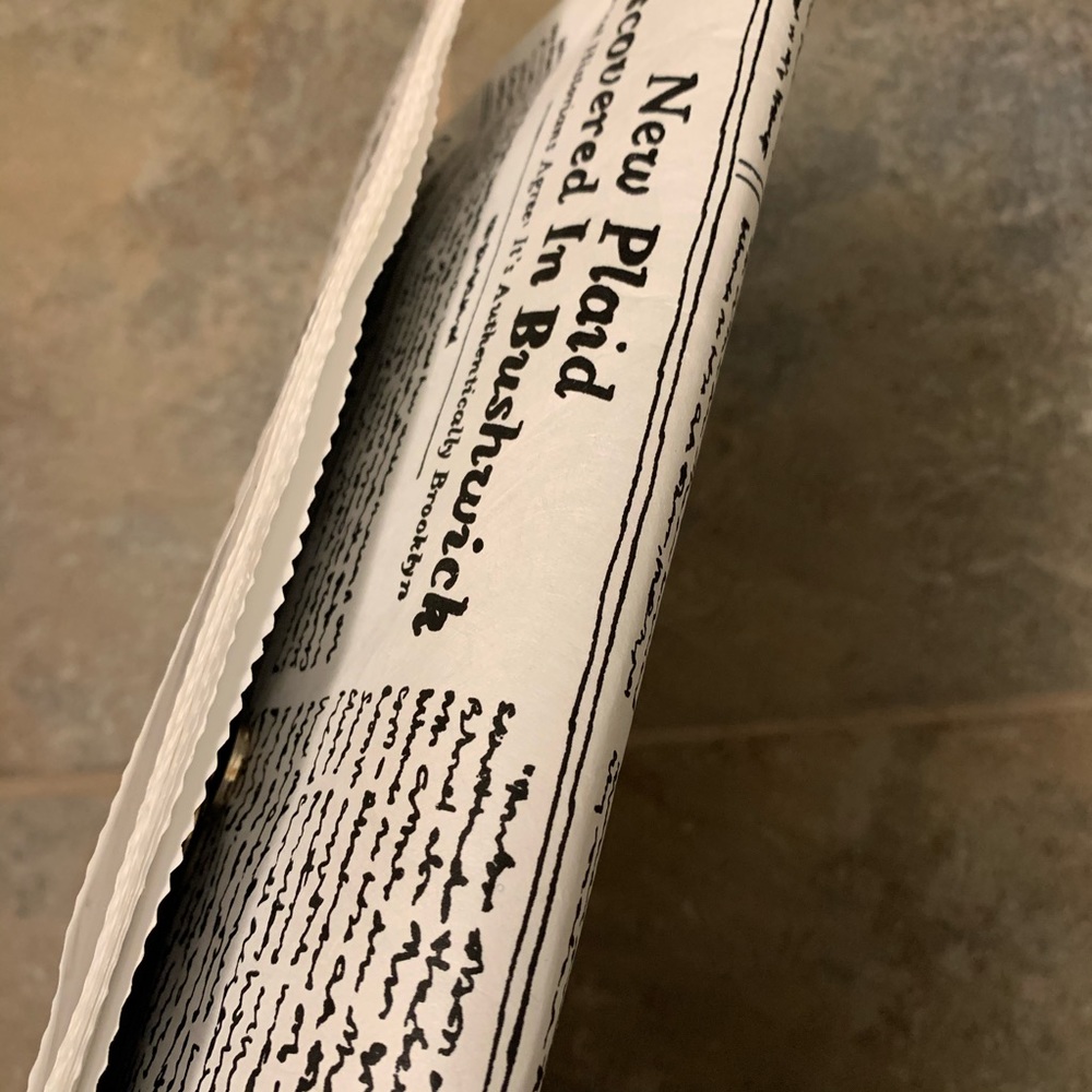 KATE SPADE NOVELTY NEWSPAPER GLITZY RITZY CLUTCH - Picture 4 of 8